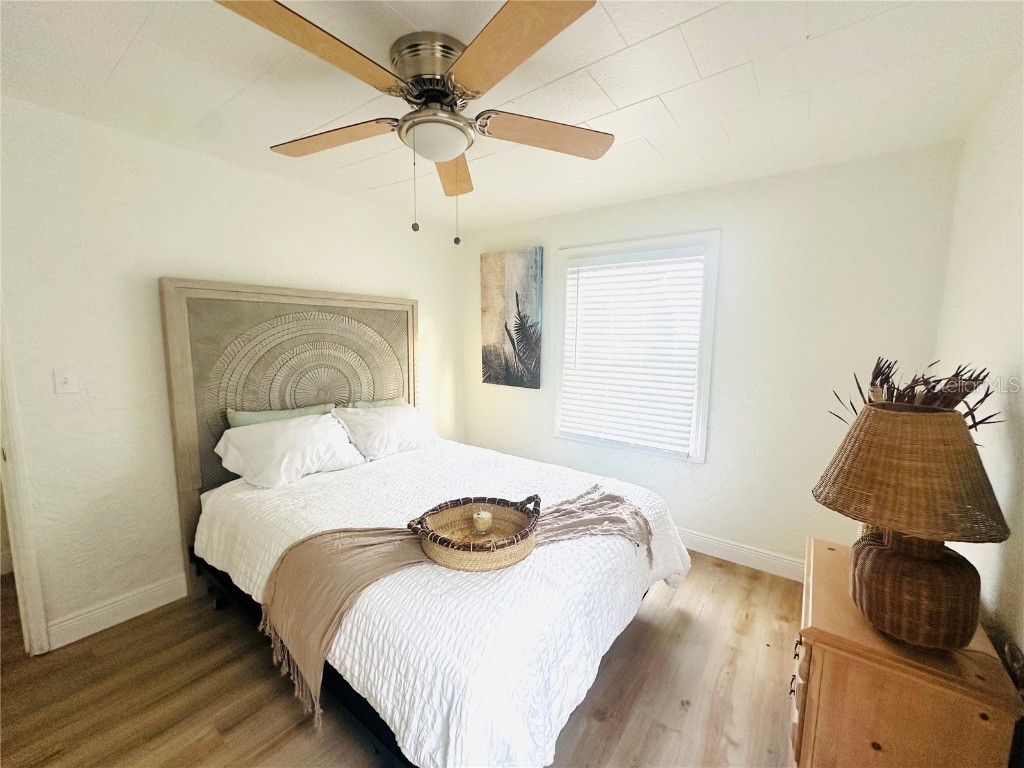 4811 Emerson Avenue S Saint Petersburg FL 33711 TB8428468 image2