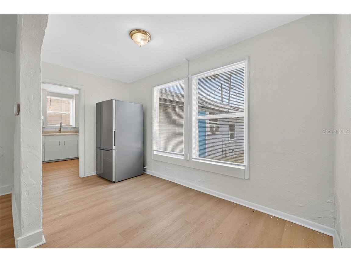 4811 Fairfield Avenue S Saint Petersburg FL 33711 A4667099 image6