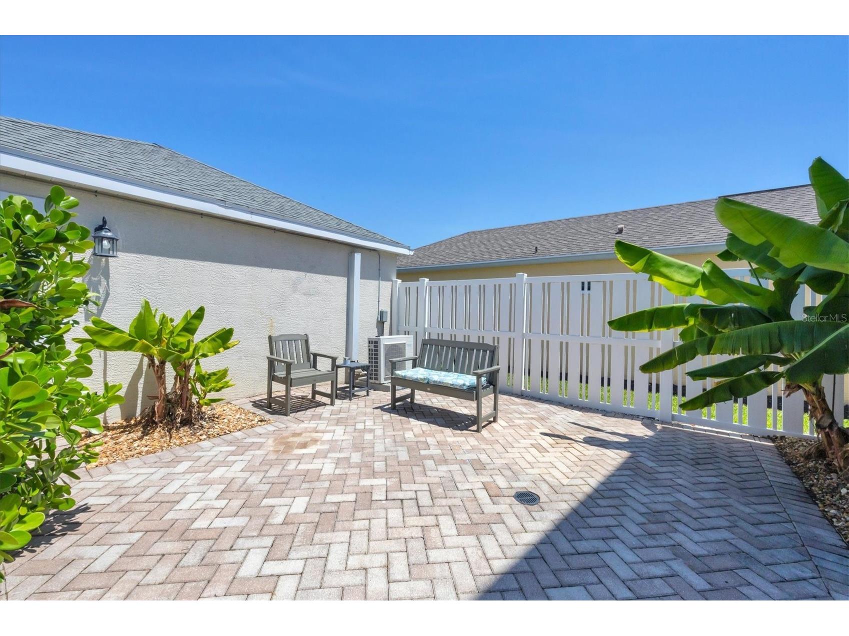 4811 Woodbrook Drive Sarasota FL 34243 A4652272 image37