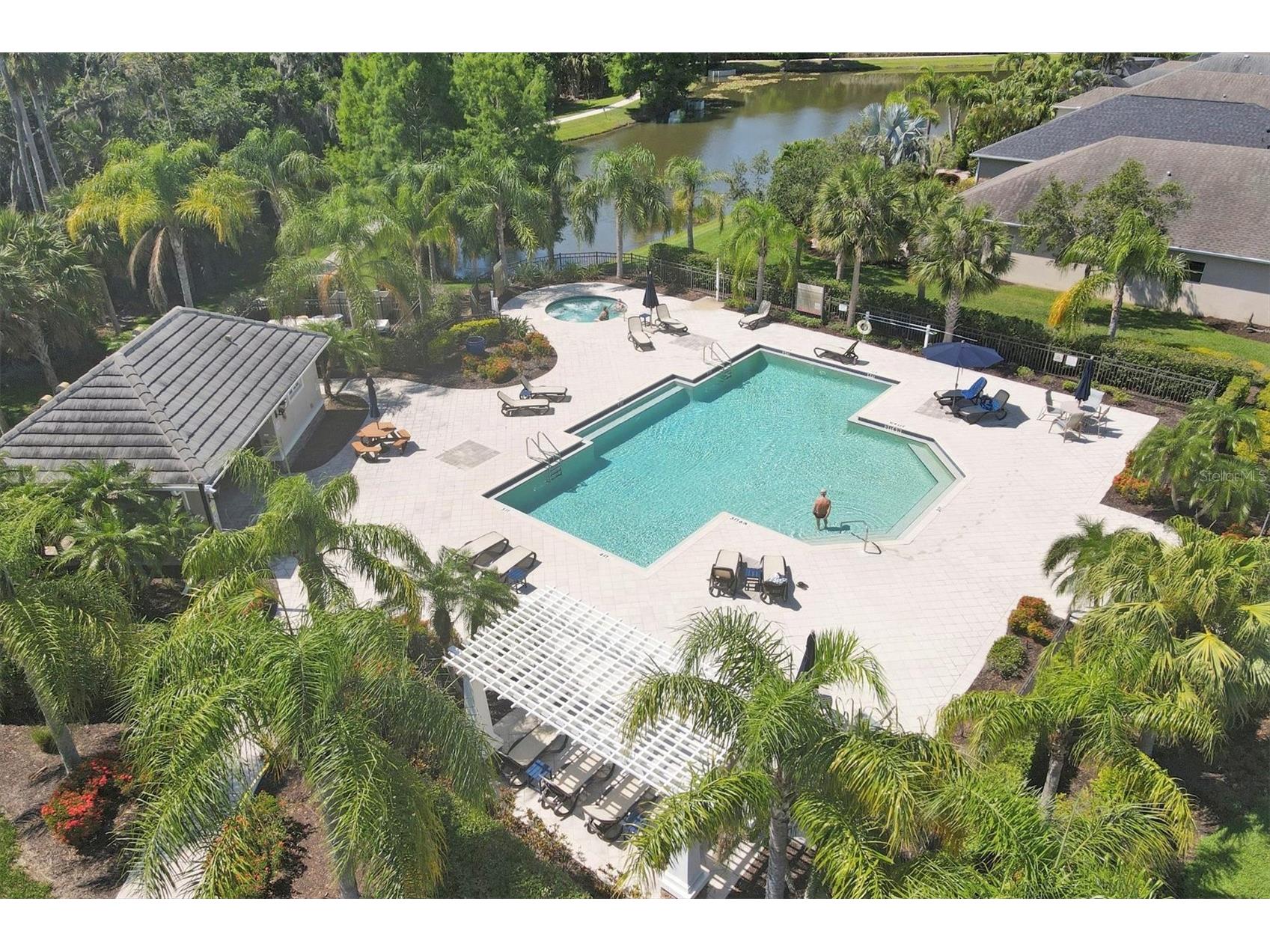 4811 Woodbrook Drive Sarasota FL 34243 A4652272 image49