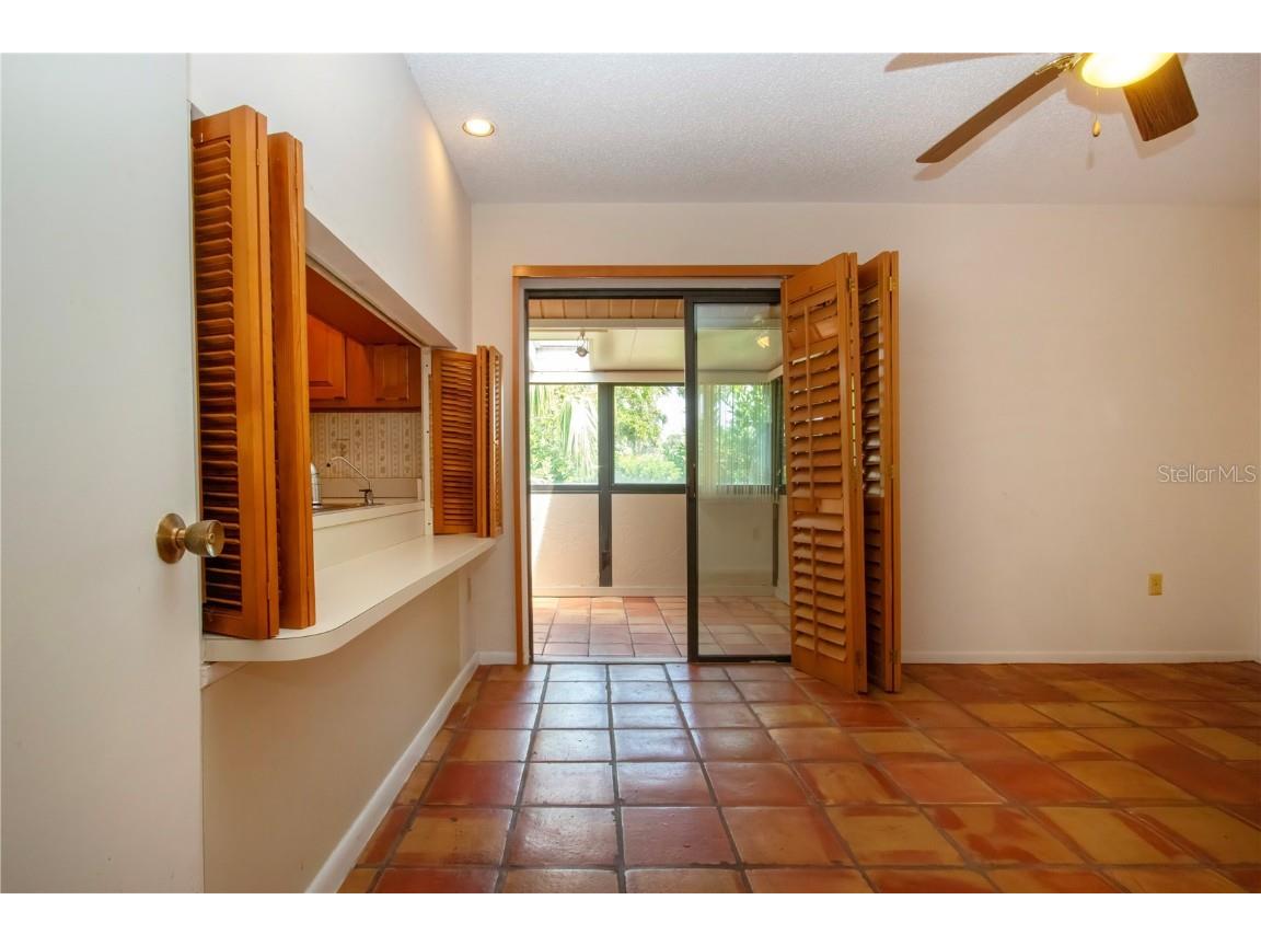 4812 Kestral Park Circle #20 Sarasota FL 34231 A4651548 image25