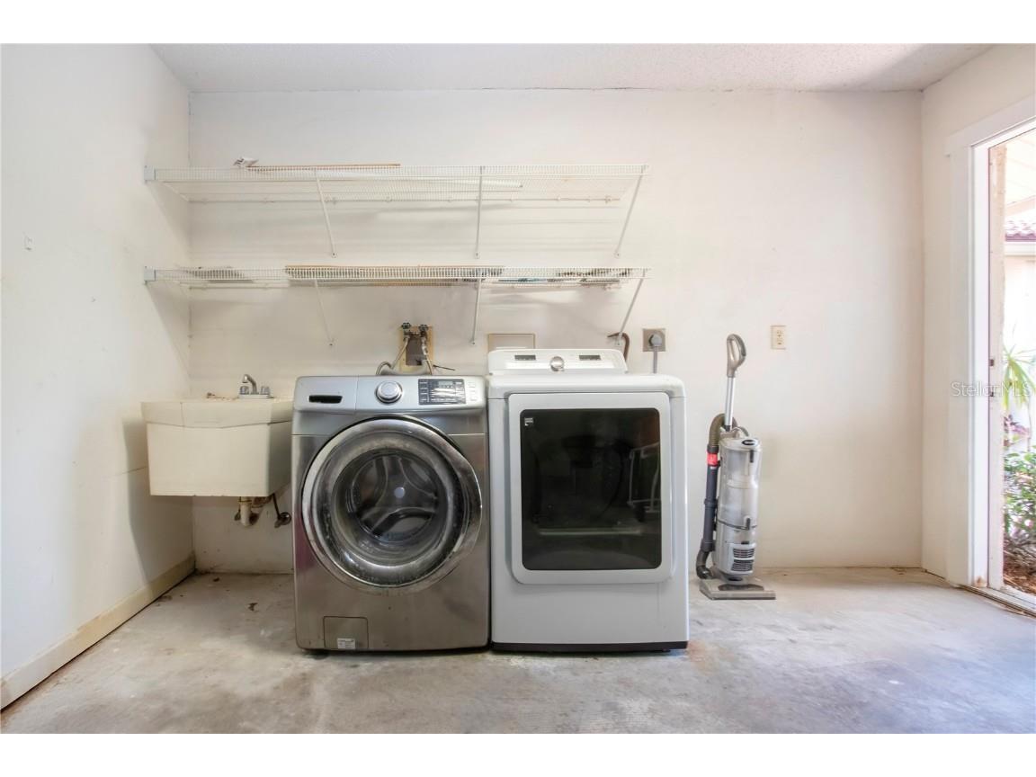 4812 Kestral Park Circle #20 Sarasota FL 34231 A4651548 image48