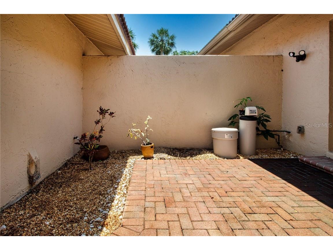 4812 Kestral Park Circle #20 Sarasota FL 34231 A4651548 image8