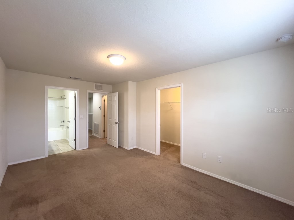4812 White Sanderling Court Tampa FL 33619 TB8483834 image16
