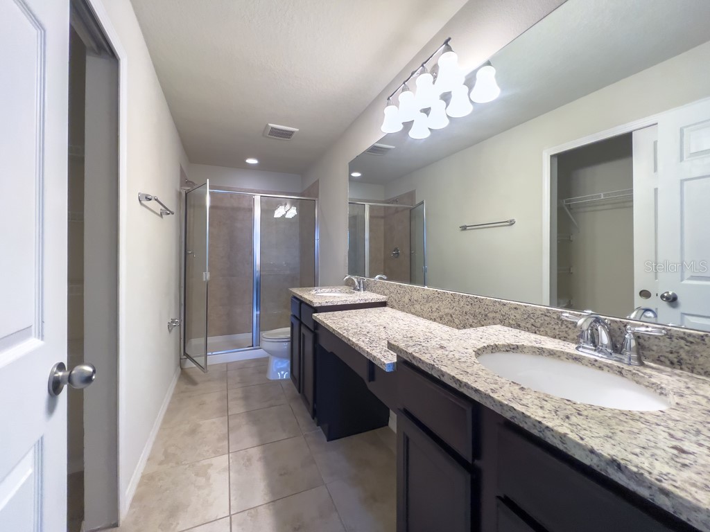 4812 White Sanderling Court Tampa FL 33619 TB8483834 image17