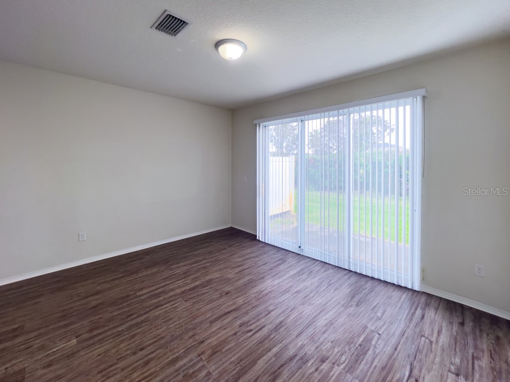 4812 White Sanderling Court Tampa FL 33619 TB8483834 image5