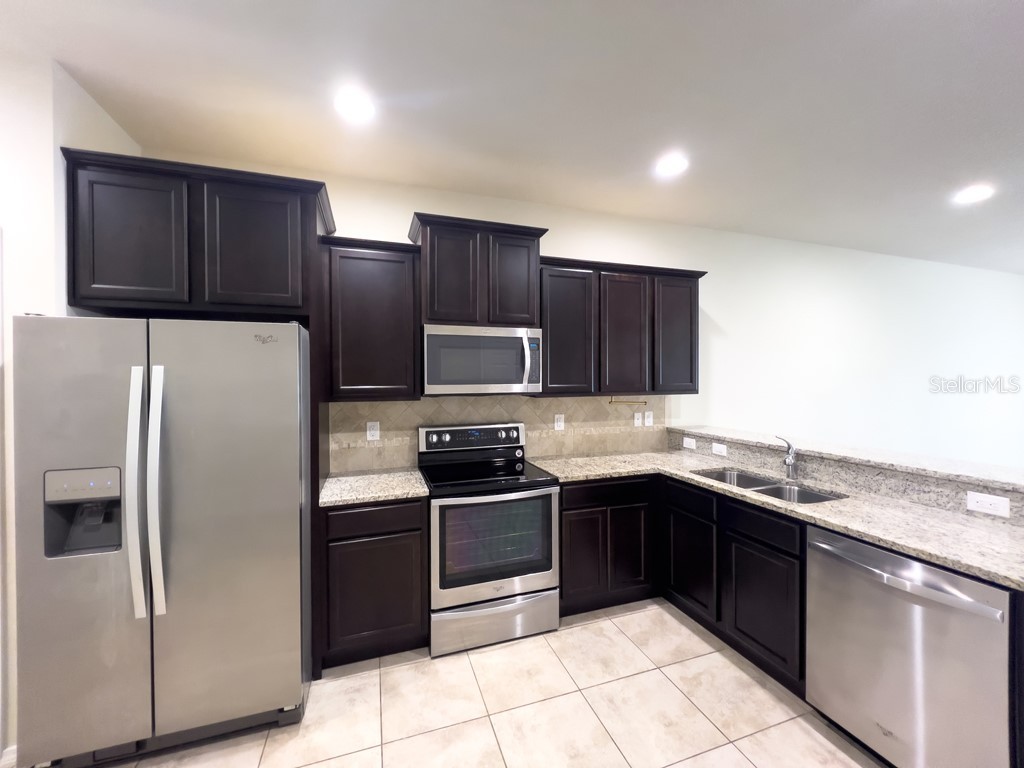 4812 White Sanderling Court Tampa FL 33619 TB8483834 image8