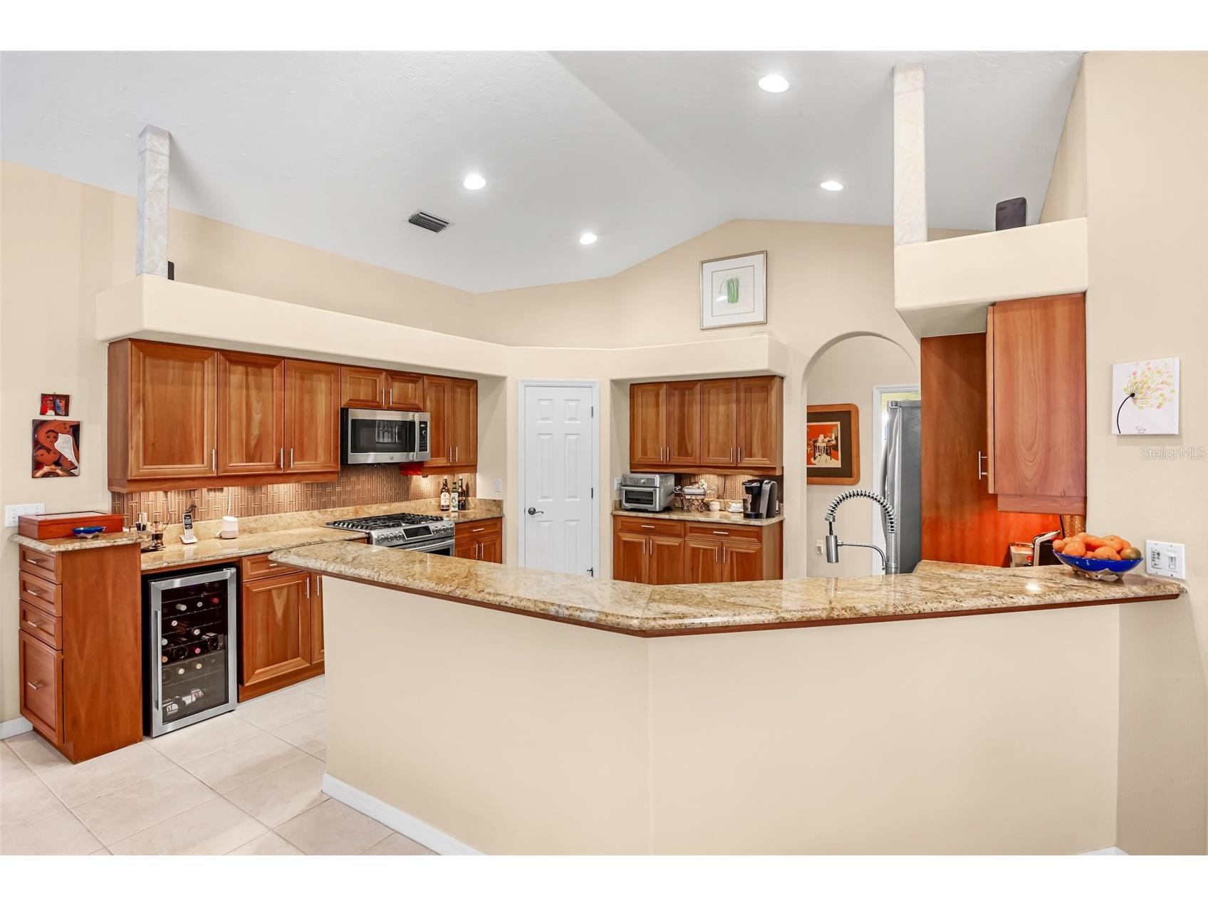 4813 Benchmark Court Sarasota FL 34238 A4690988 image14