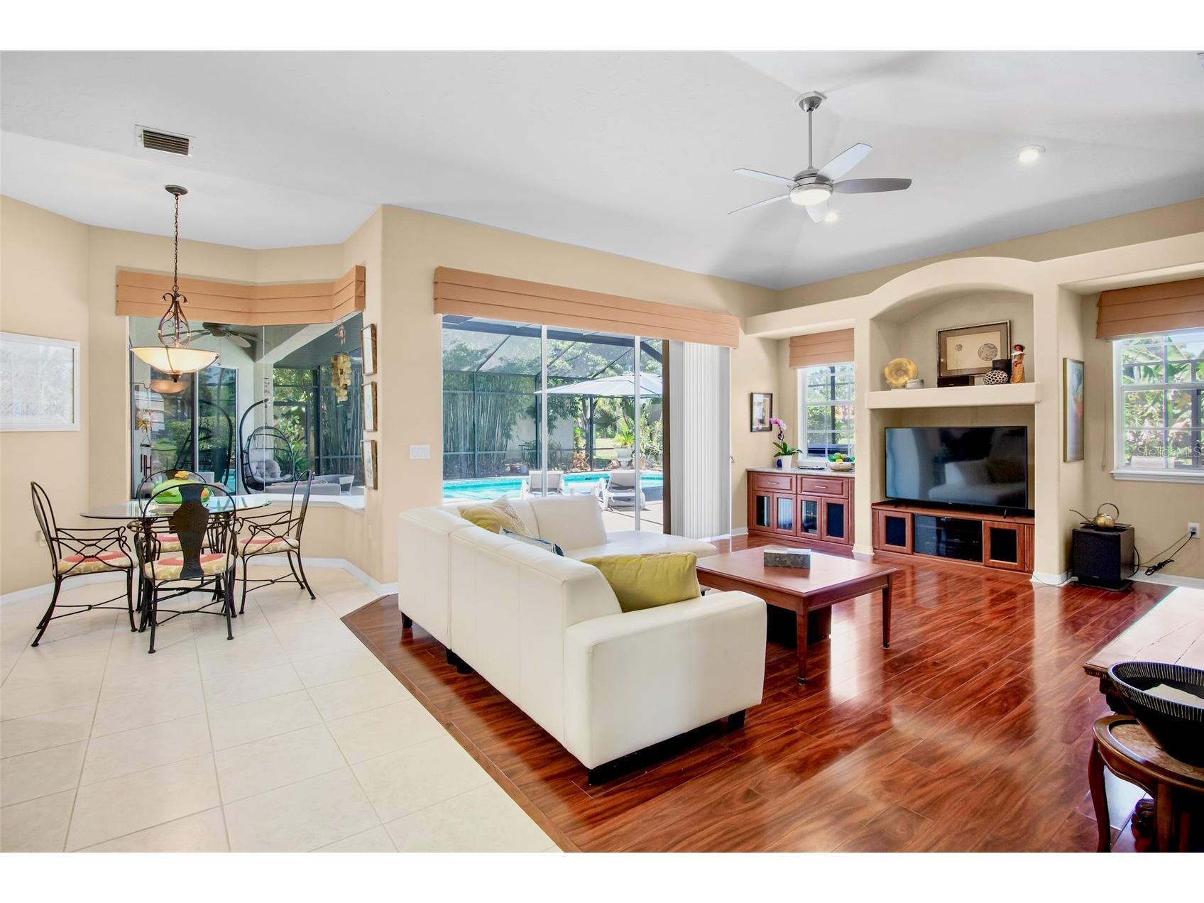 4813 Benchmark Court Sarasota FL 34238 A4690988 image16