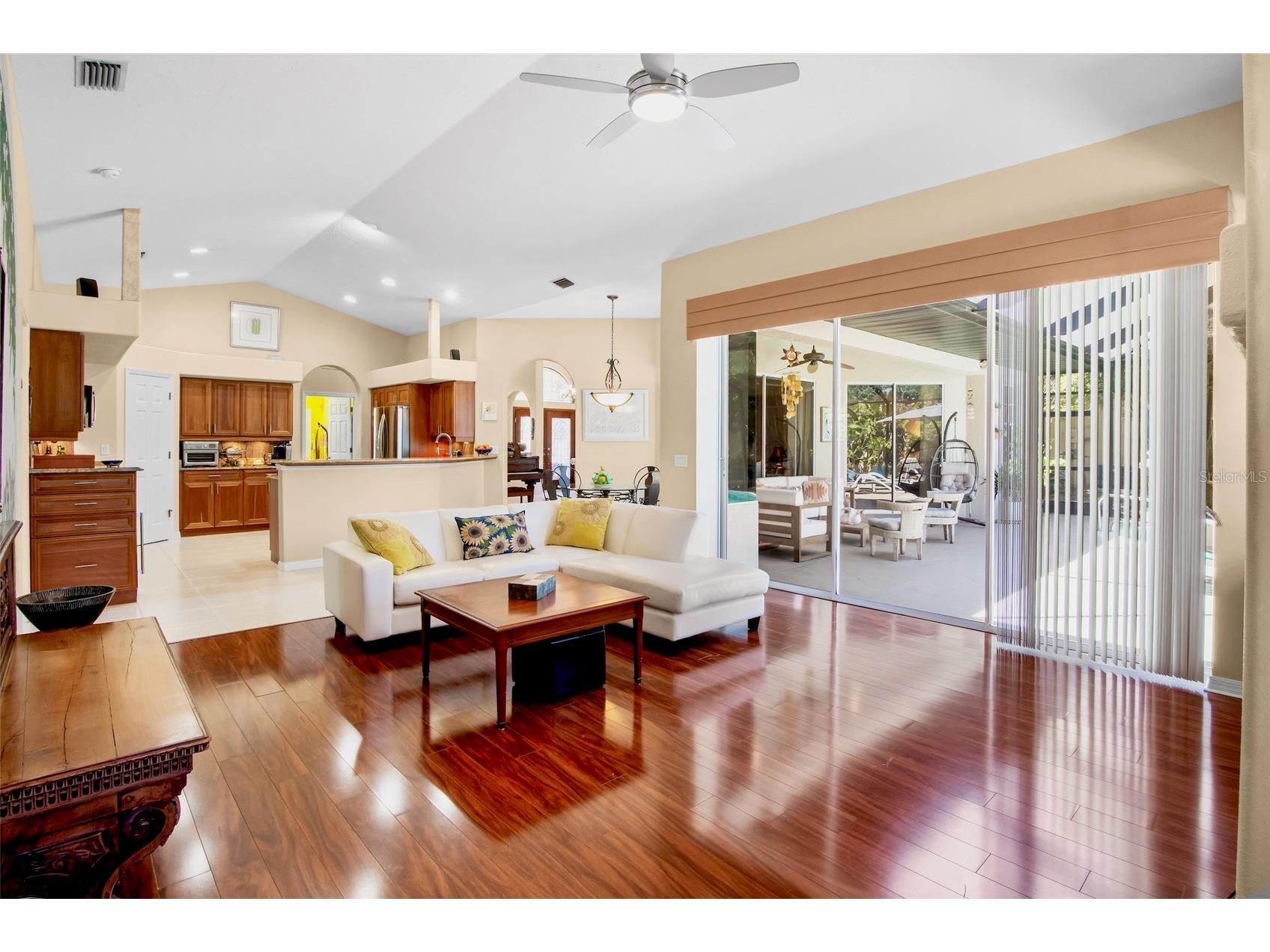 4813 Benchmark Court Sarasota FL 34238 A4690988 image17