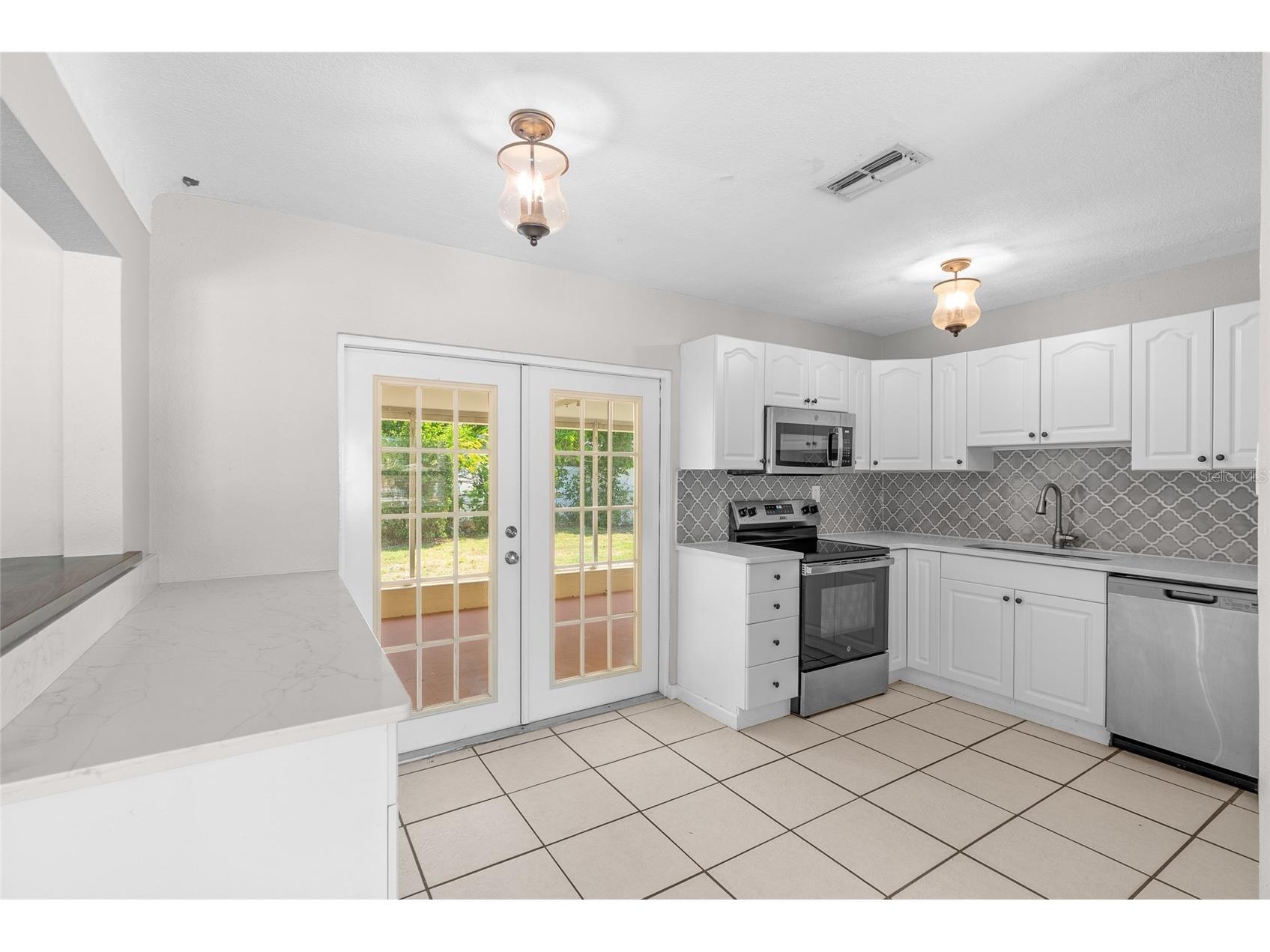 4813 Lake Charles Drive N Kenneth City FL 33709 TB8502183 image17