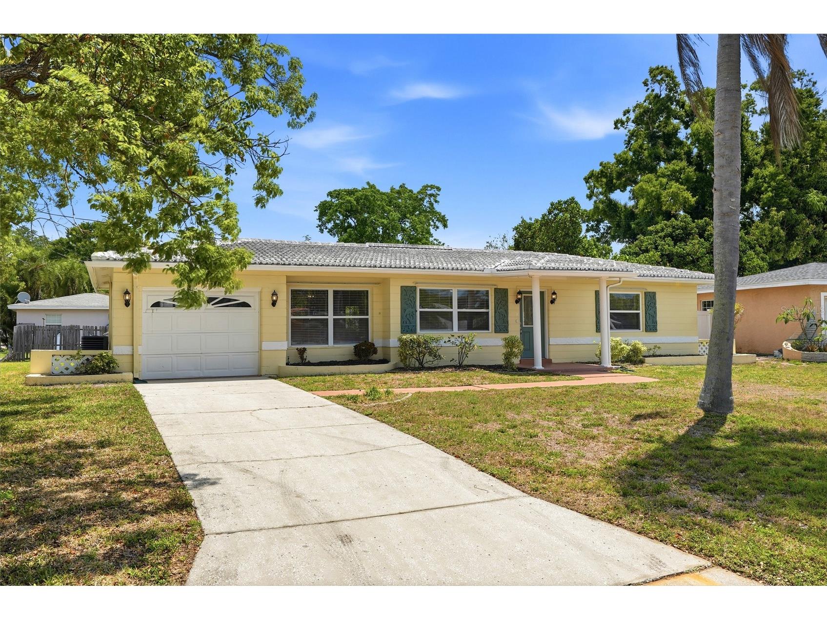 4813 Lake Charles Drive N Kenneth City FL 33709 TB8502183 image2