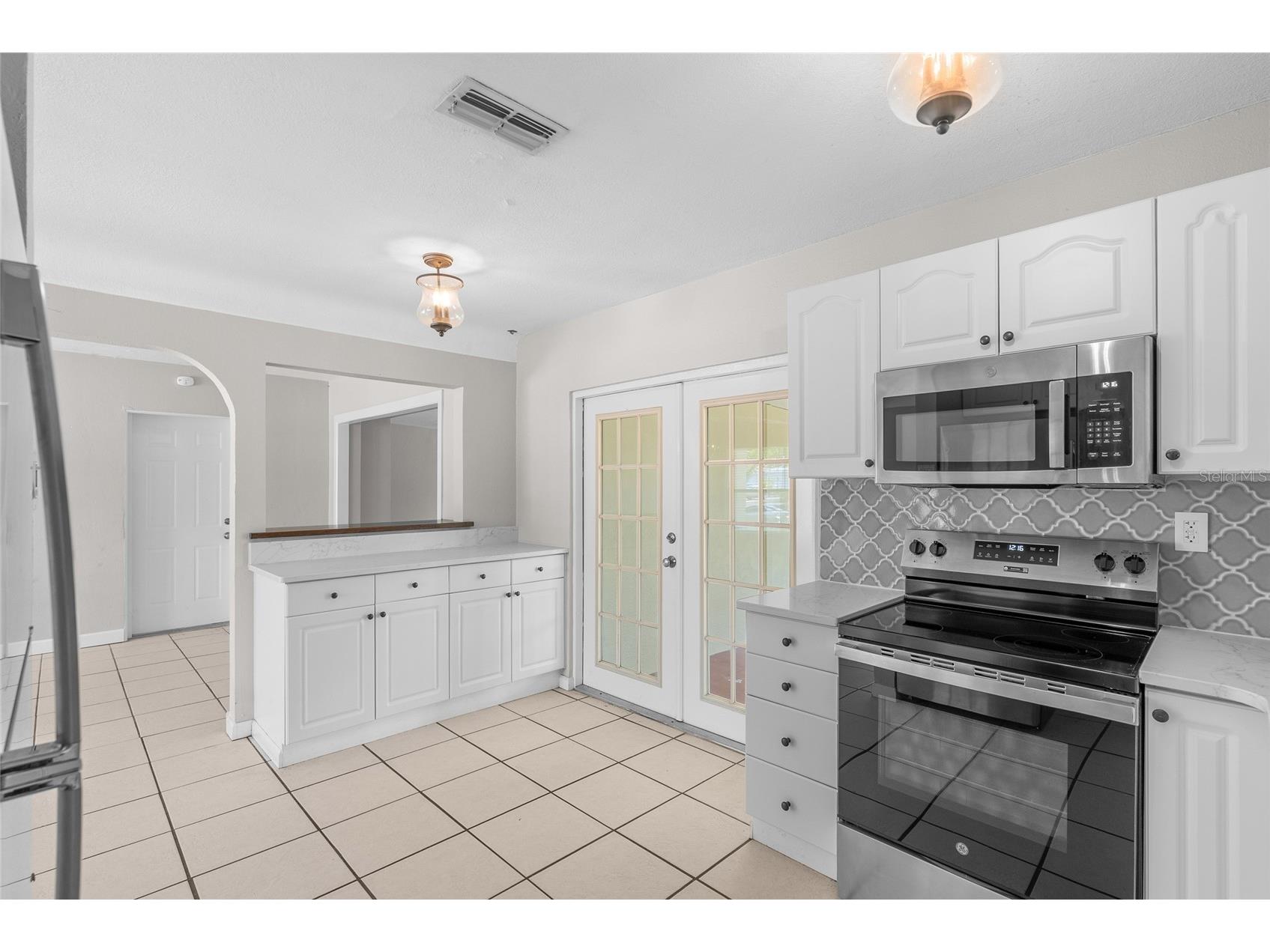 4813 Lake Charles Drive N Kenneth City FL 33709 TB8502183 image24