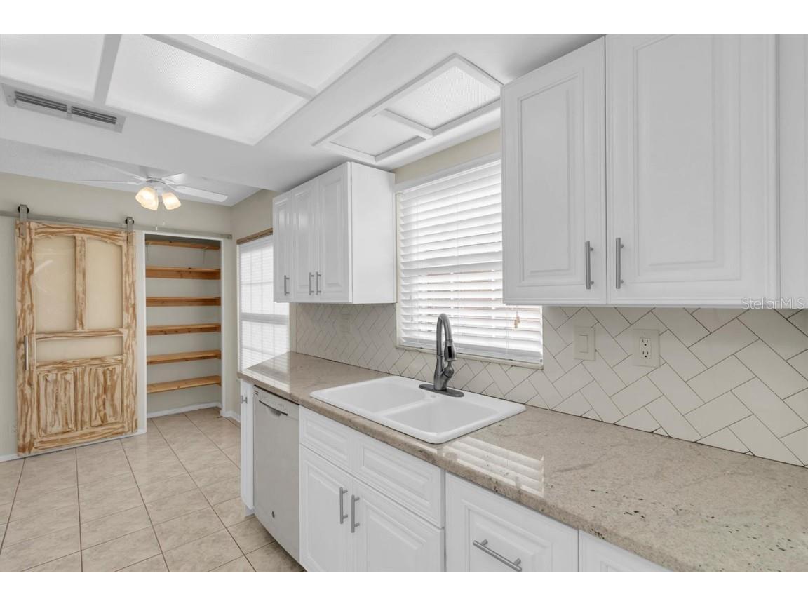 4814 Grist Mill Circle New Port Richey FL 34655 W7880057 image12