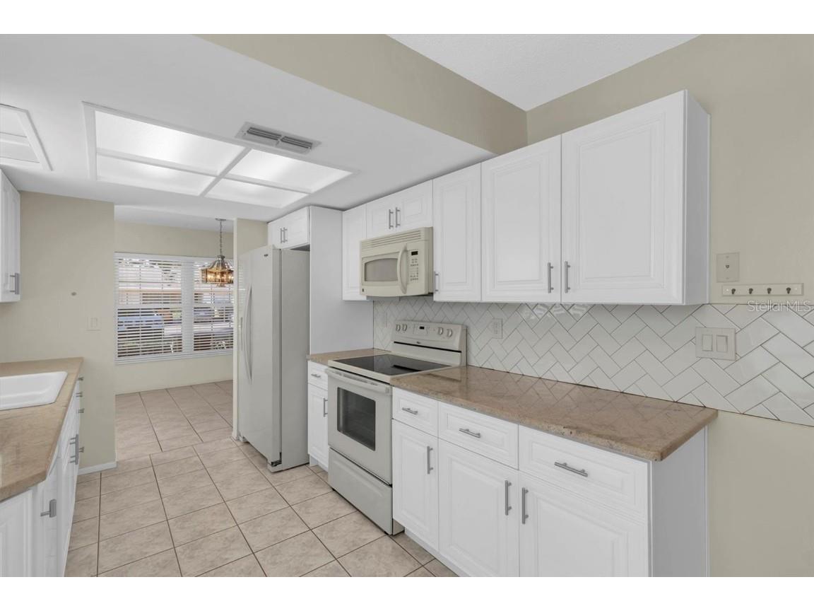 4814 Grist Mill Circle New Port Richey FL 34655 W7880057 image13