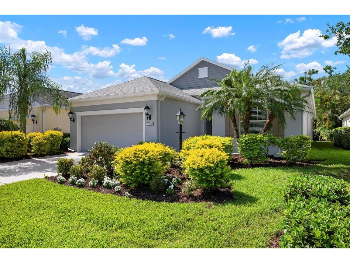 4814 Lake Breeze Terrace Sarasota FL 34243 A4649810 image1