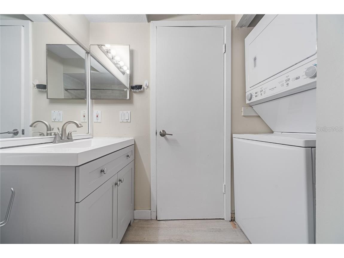 4814 Marks Terrace #383B2L Orlando FL 32811 O6355491 image24