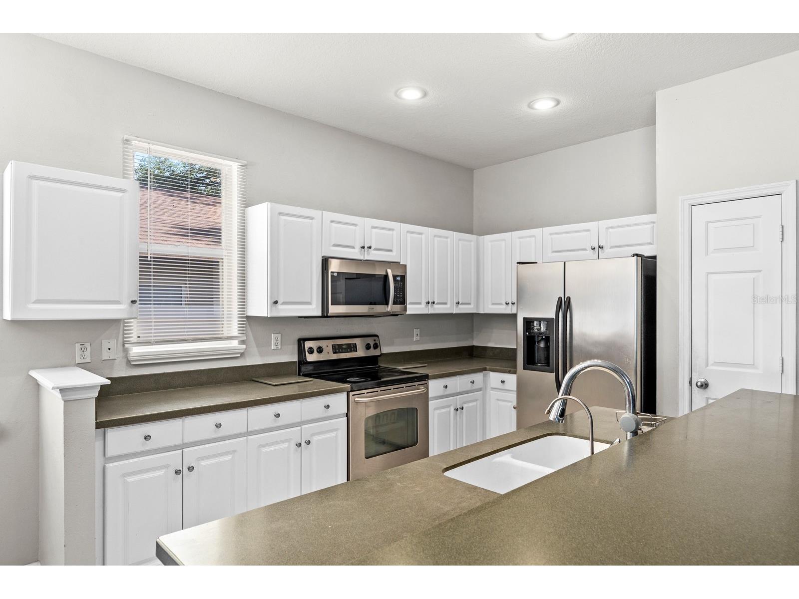 4814 Portobello Circle Valrico FL 33596 TB8505863 image13