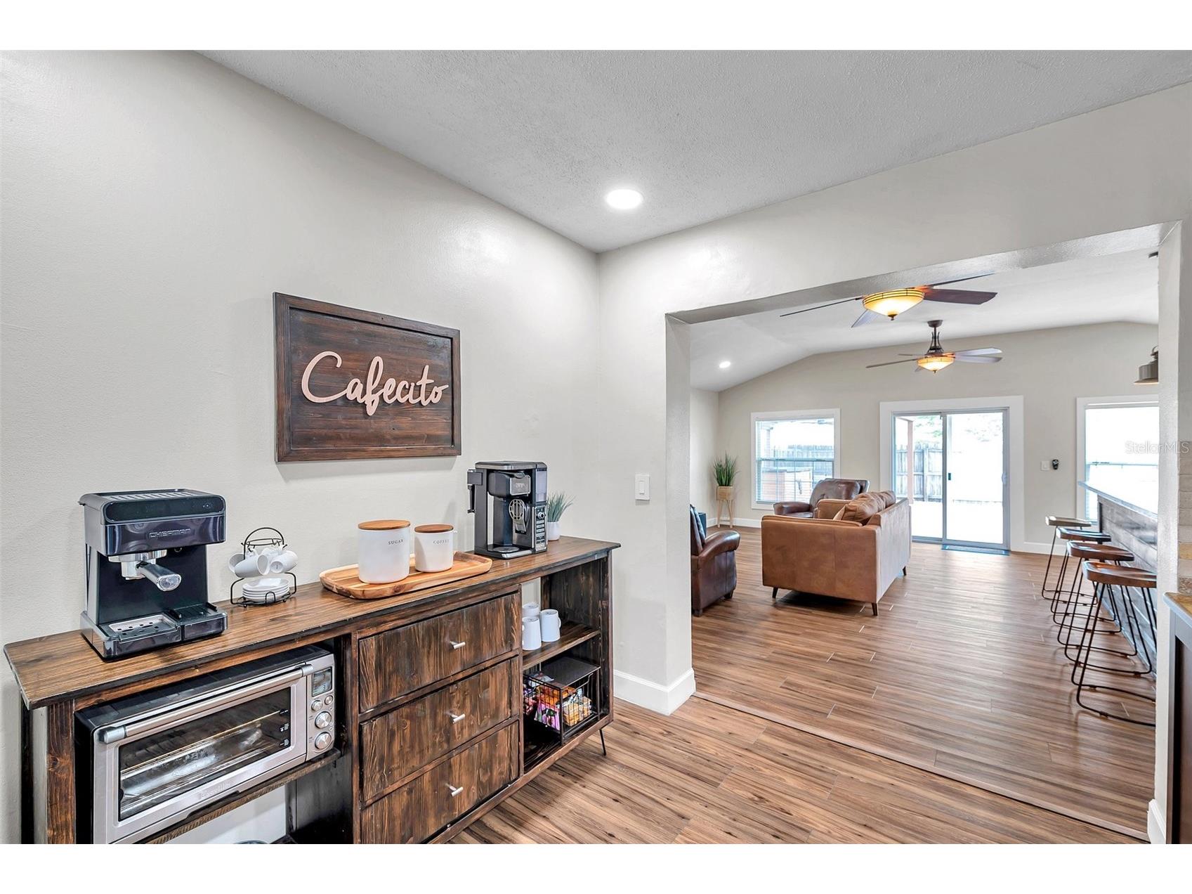 4815 Plantation Drive Tampa FL 33615 TB8472576 image10