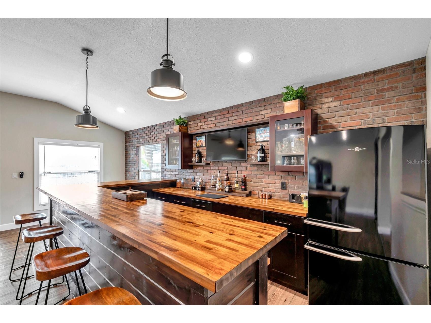 4815 Plantation Drive Tampa FL 33615 TB8472576 image16