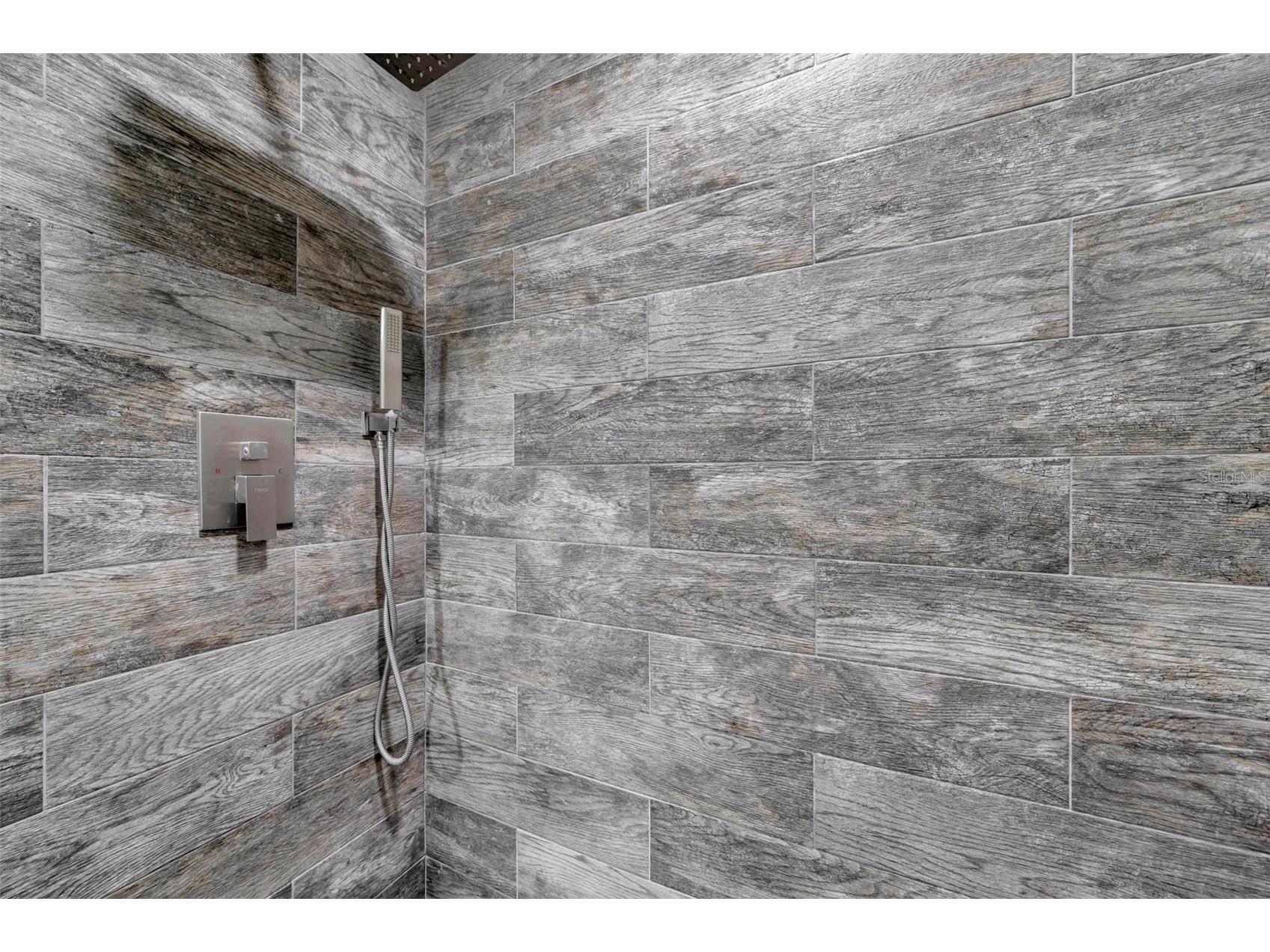4815 Plantation Drive Tampa FL 33615 TB8472576 image29