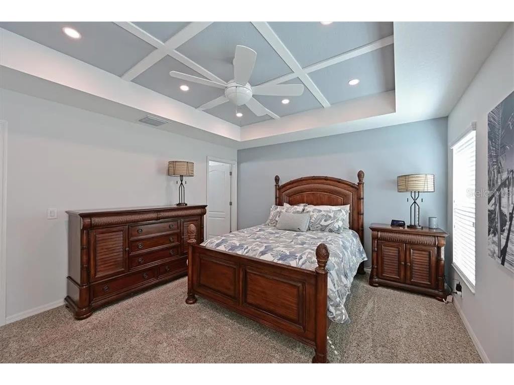 4815 Woodbrook Drive Sarasota FL 34243 TB8495667 image16