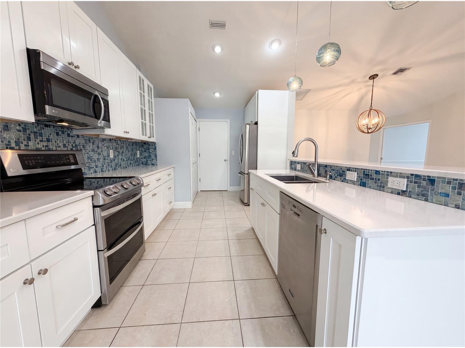 4816 61st Avenue Terrace W Bradenton FL 34210 O6412728 image2