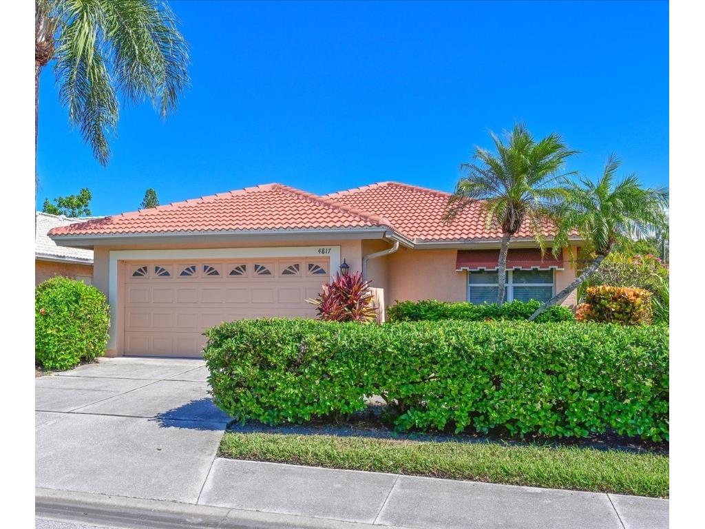 4817 Montrose Drive Bradenton FL 34210 A4669233 image1