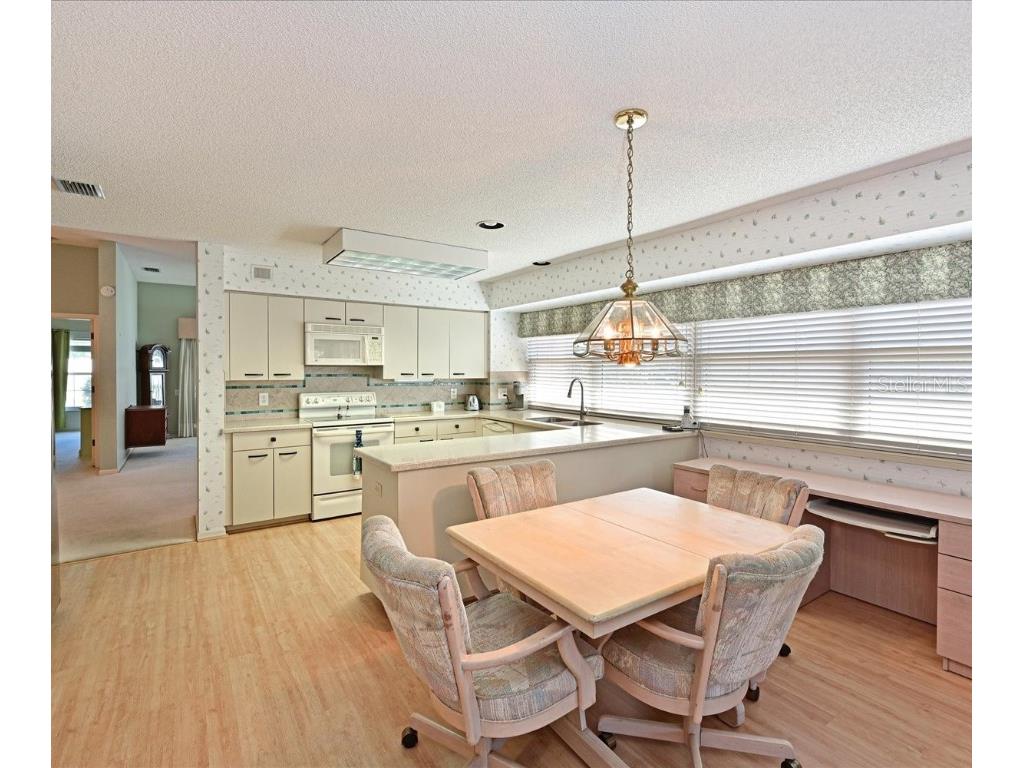 4817 Montrose Drive Bradenton FL 34210 A4669233 image4