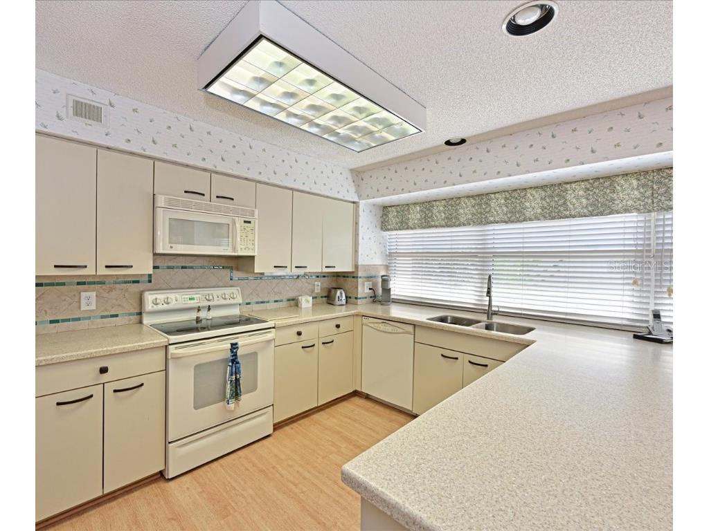 4817 Montrose Drive Bradenton FL 34210 A4669233 image7