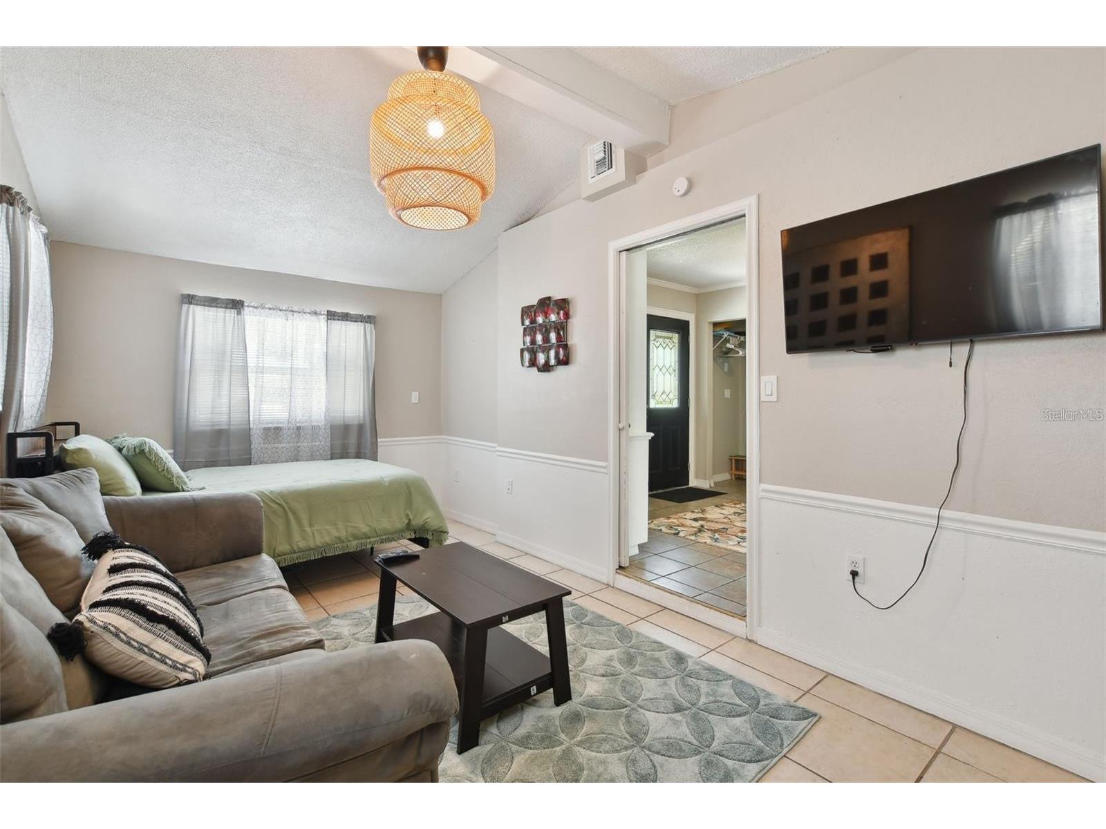4818 Holiday Drive Tampa FL 33615 TB8503719 image15