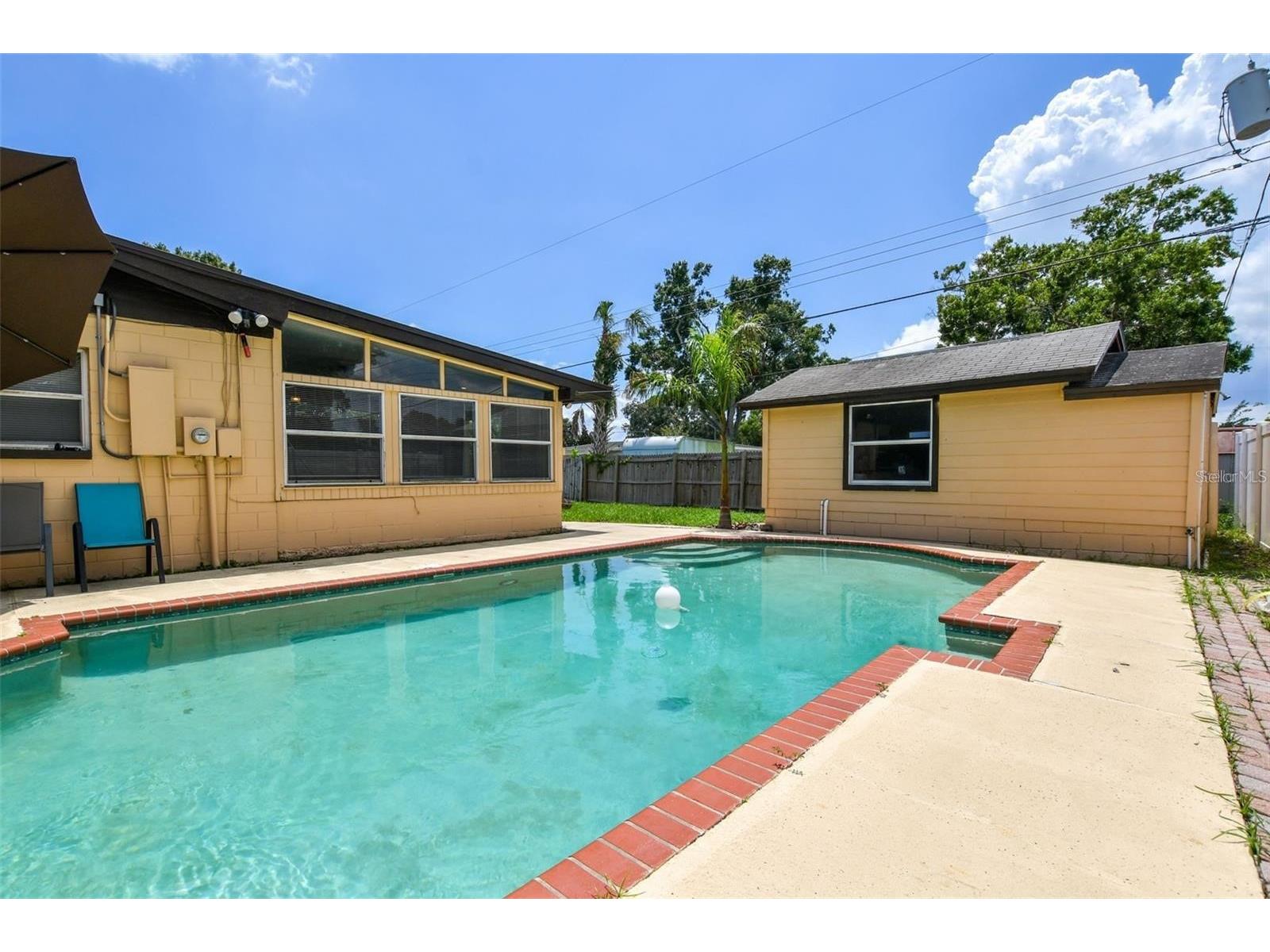 4818 Holiday Drive Tampa FL 33615 TB8503719 image2