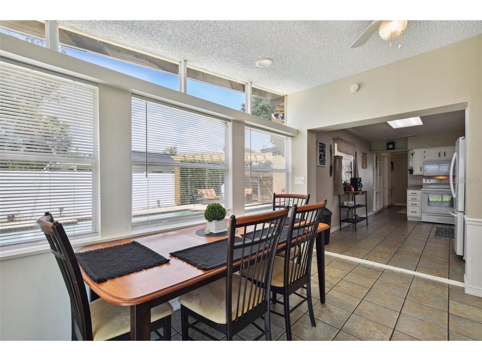 4818 Holiday Drive Tampa FL 33615 TB8503719 image6