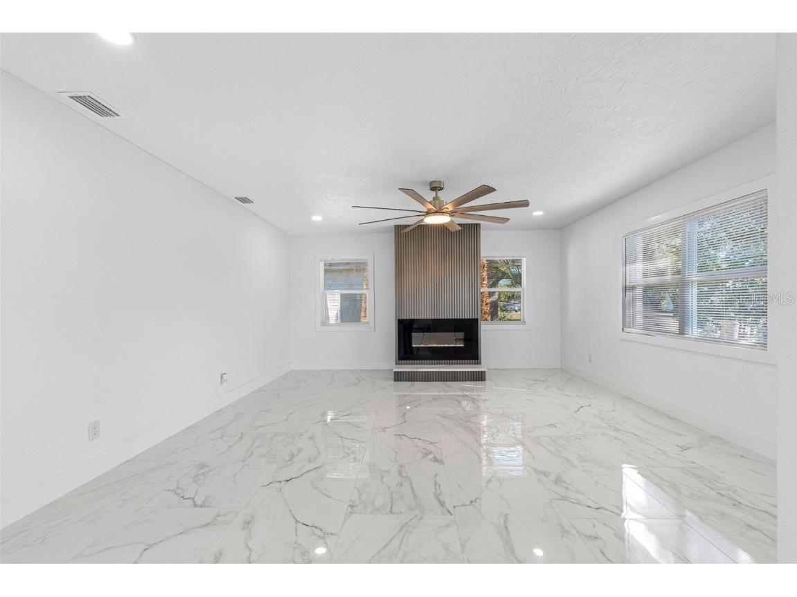 4819 21st Avenue S Saint Petersburg FL 33711 TB8450932 image9