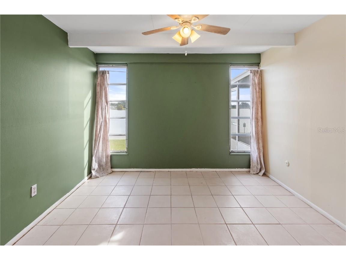 4819 Club Circle Lakeshore FL 33854 - WALK IN WATER K4903139 image16