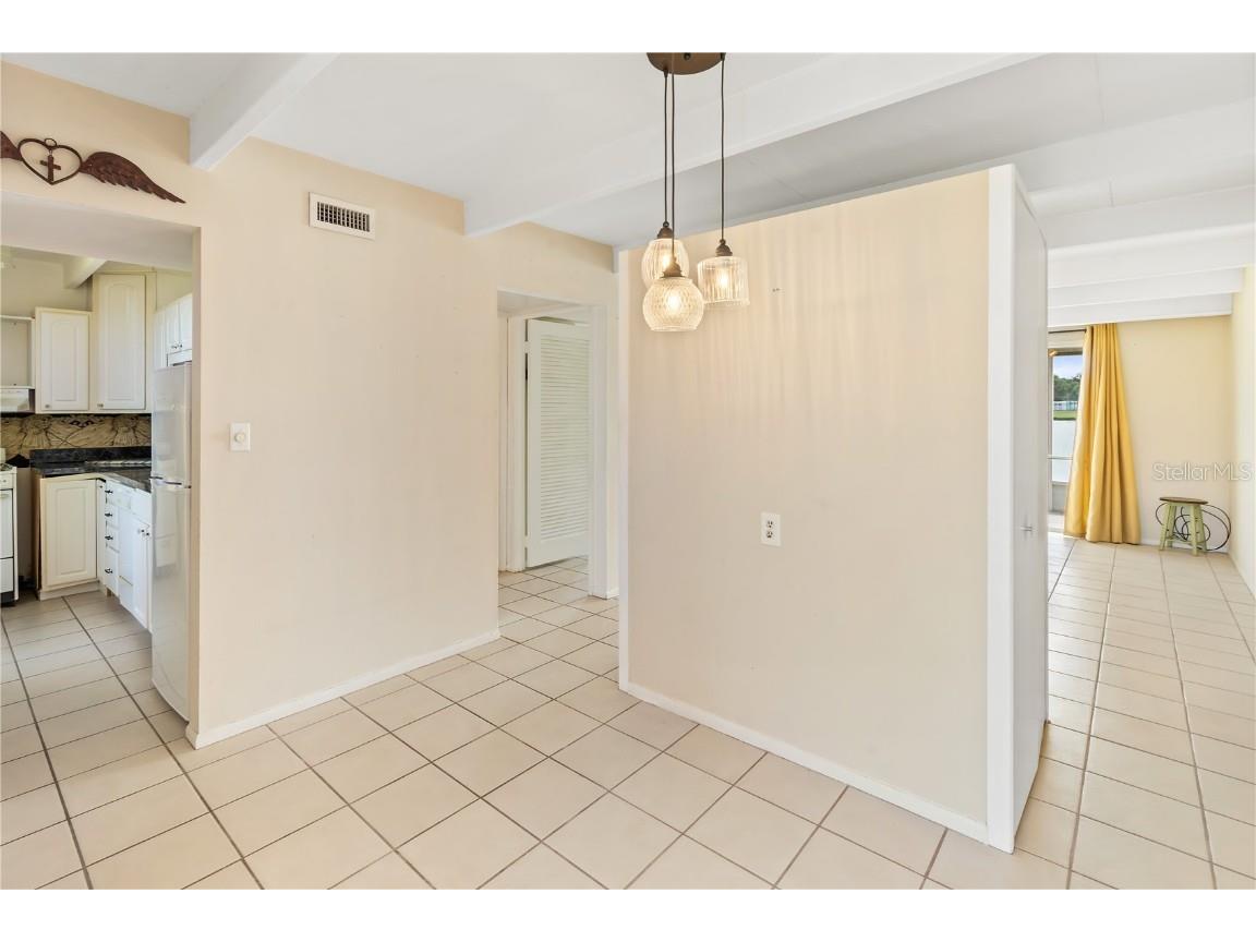 4819 Club Circle Lakeshore FL 33854 - WALK IN WATER K4903139 image4