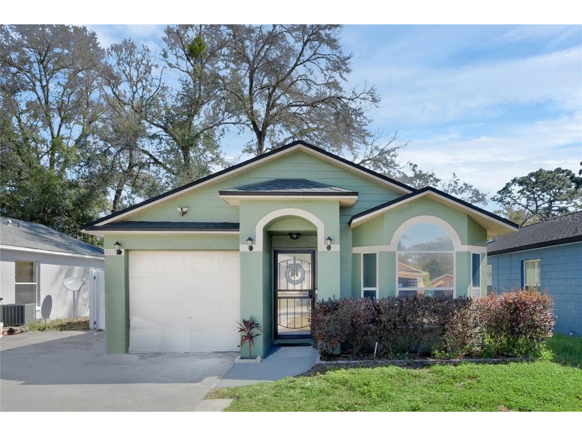 4819 Muir Village Orlando FL 32808 O6182603 image1