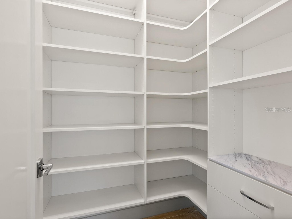 482 E Royal Flamingo Drive Sarasota FL 34236 A4664936 image16