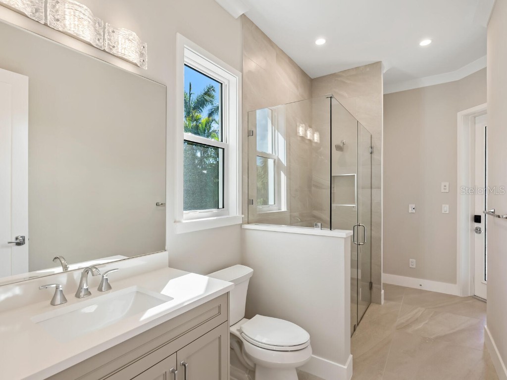 482 E Royal Flamingo Drive Sarasota FL 34236 A4664936 image28