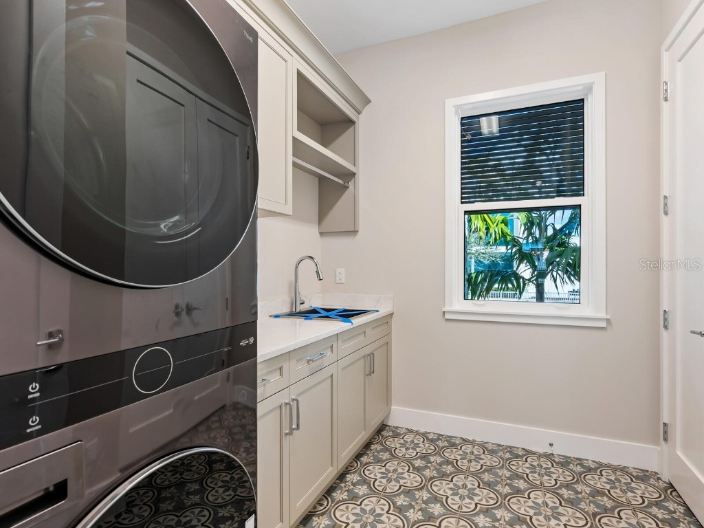 482 E Royal Flamingo Drive Sarasota FL 34236 A4664936 image33