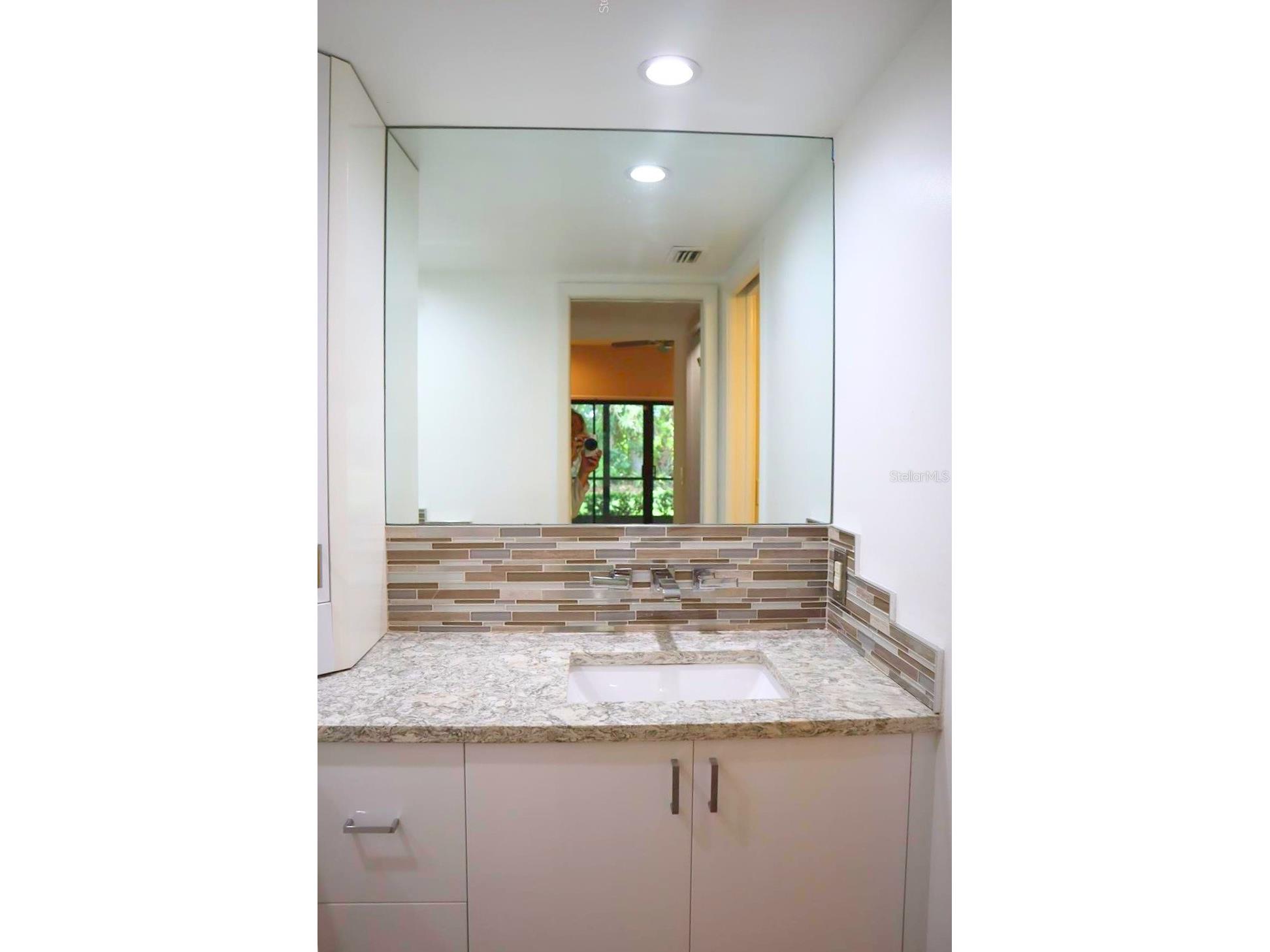 4820 Kestral Park Circle #18 Sarasota FL 34231 A4694438 image12