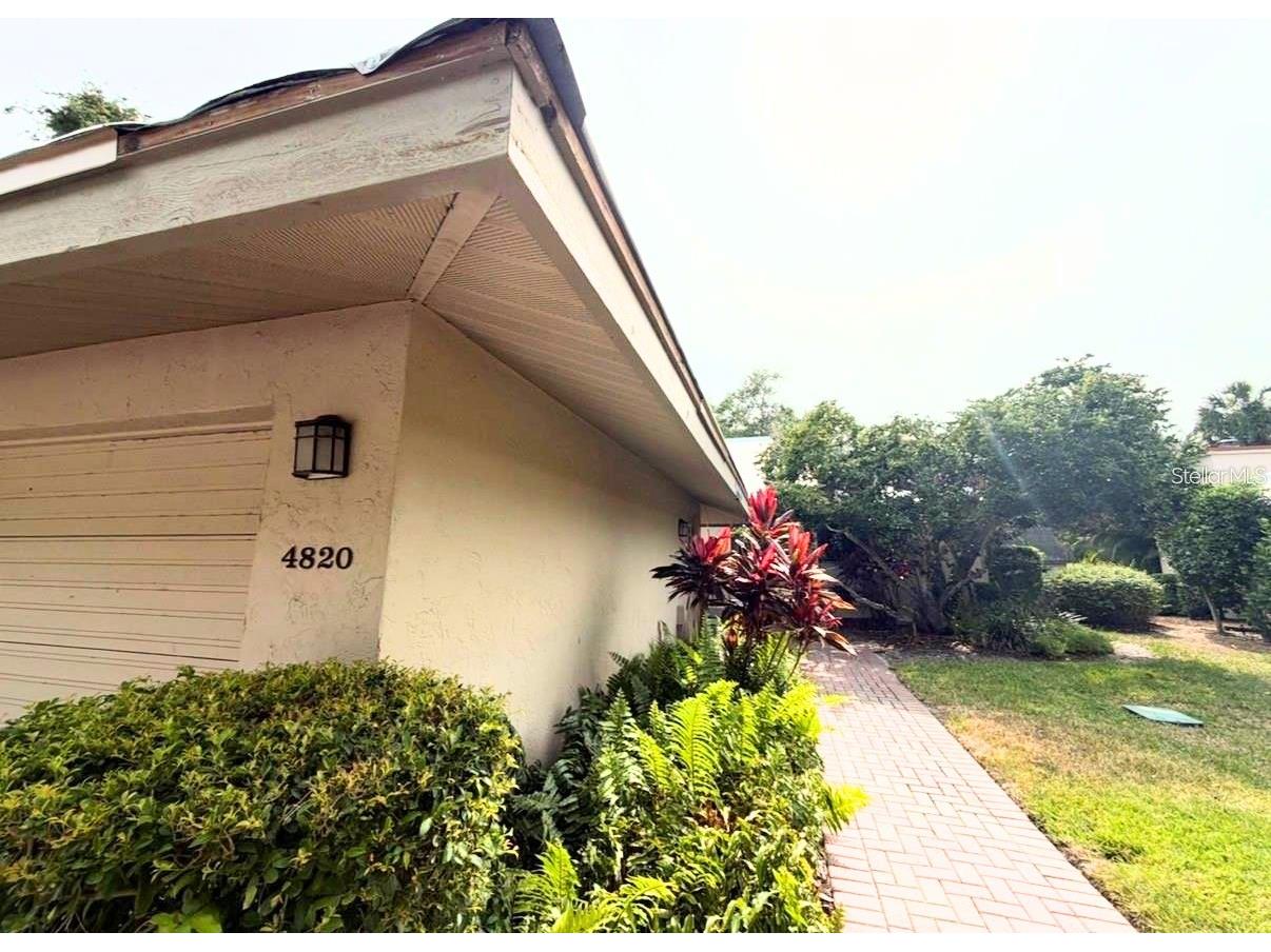 4820 Kestral Park Circle #18 Sarasota FL 34231 A4694438 image23