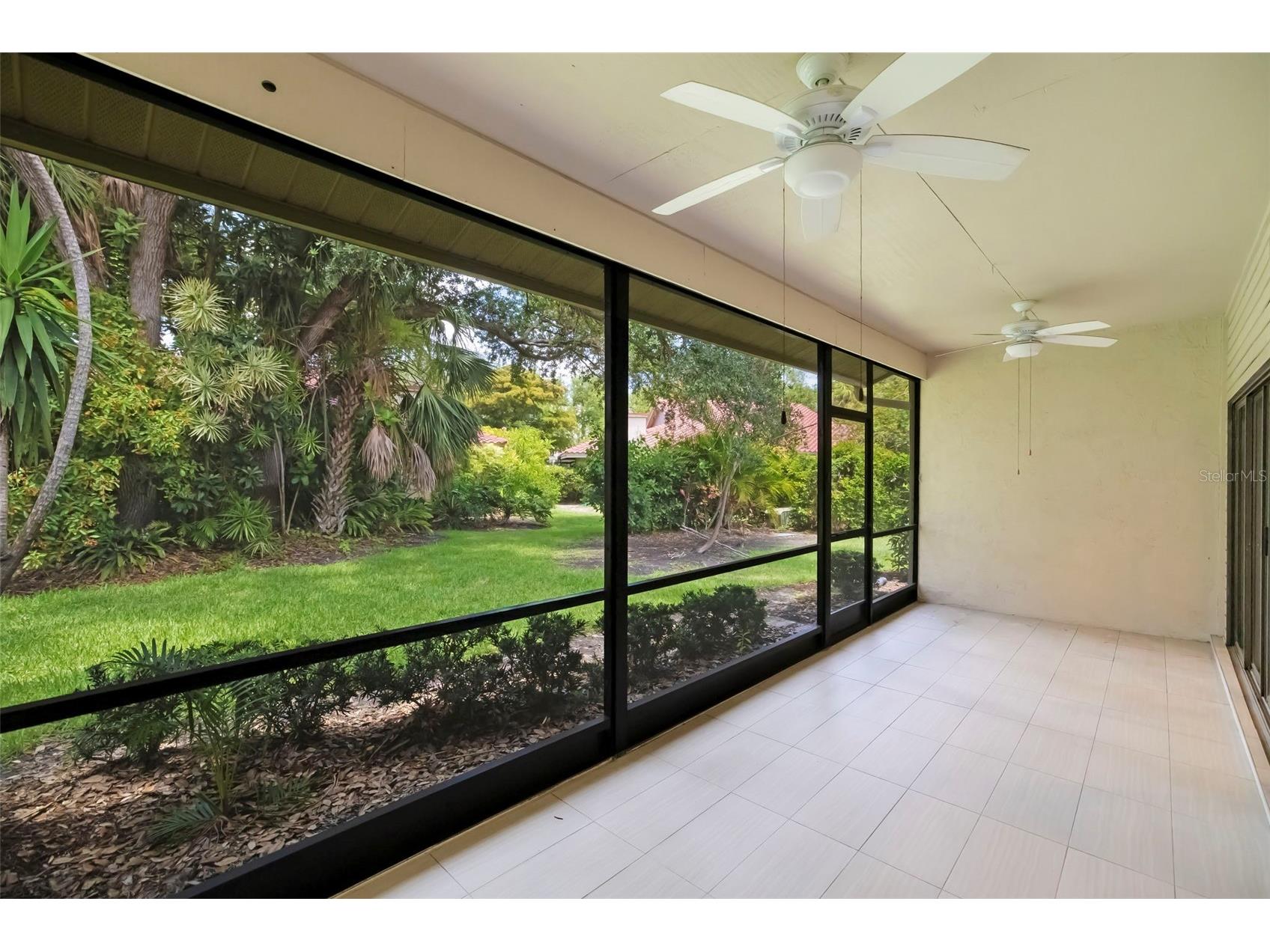 4820 Kestral Park Circle #18 Sarasota FL 34231 A4694438 image35