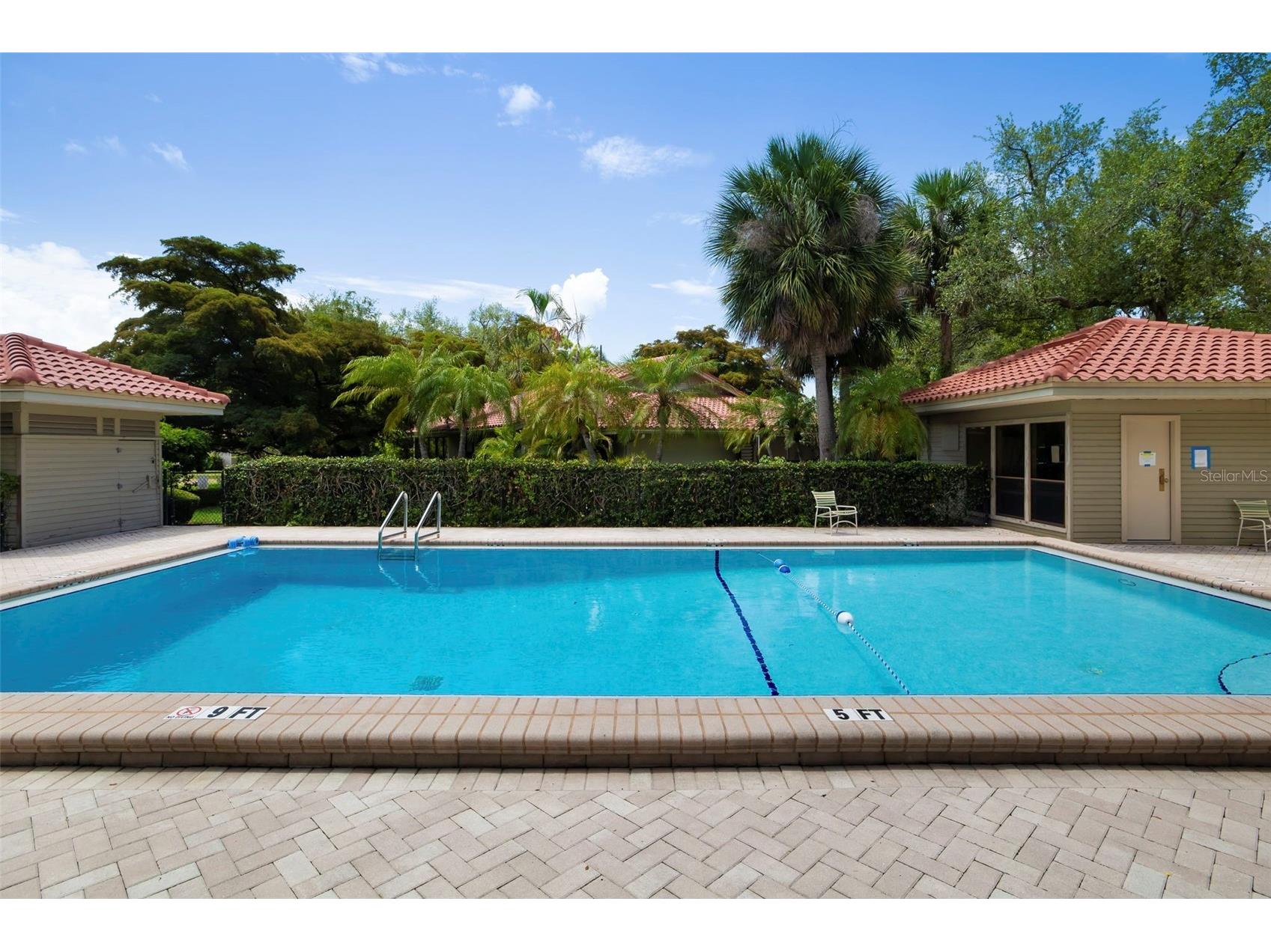 4820 Kestral Park Circle #18 Sarasota FL 34231 A4694438 image48