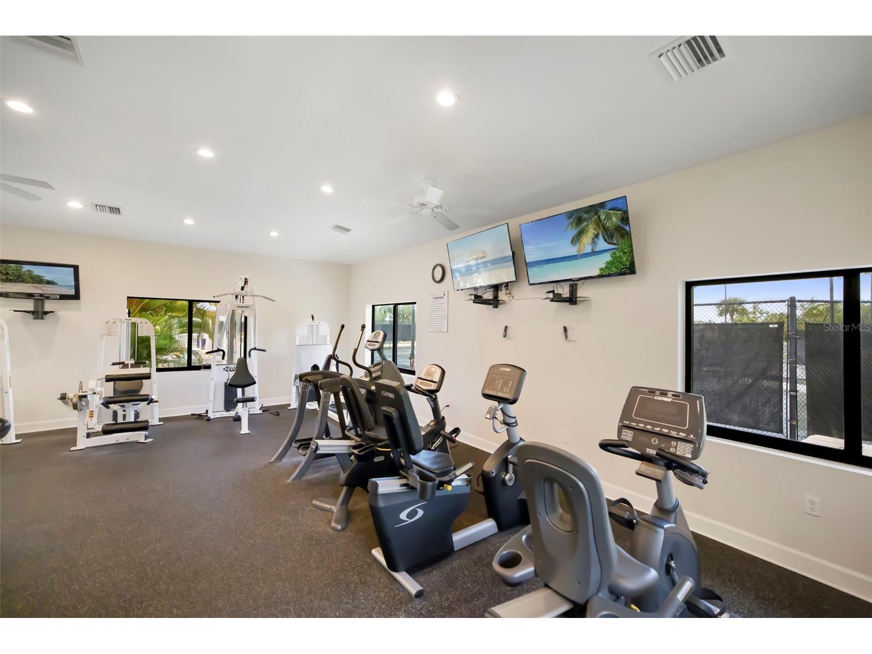 4820 Kestral Park Circle #18 Sarasota FL 34231 A4694438 image54