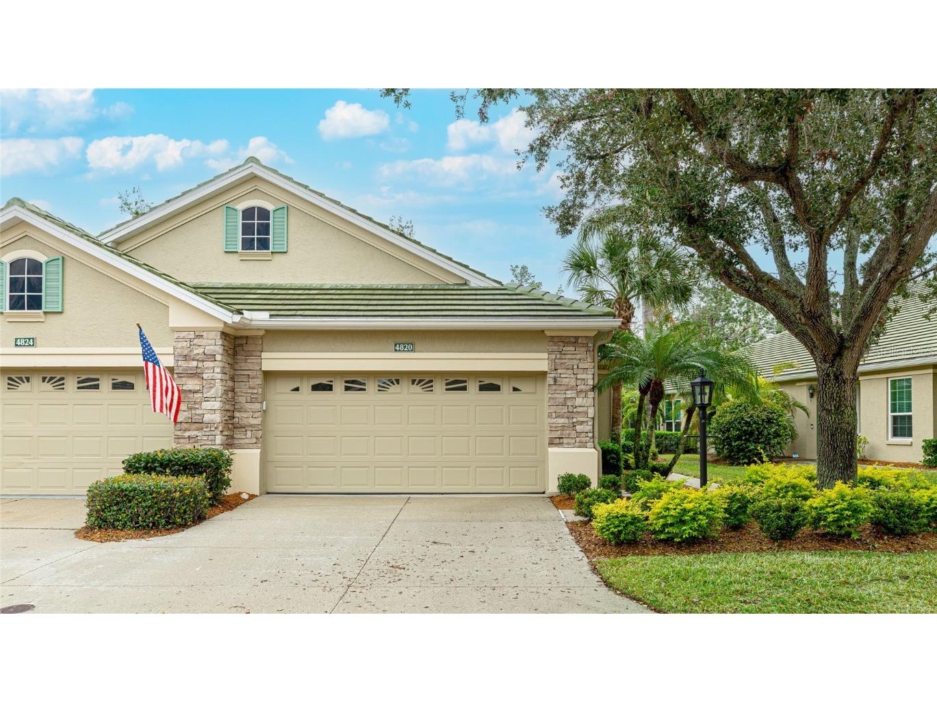 4820 Lakescene Place Sarasota FL 34243 A4637425 image1