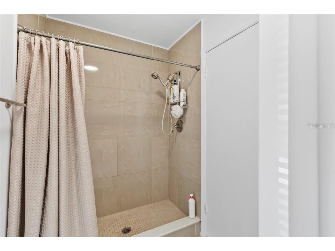 4820 Pebble Beach Drive #B Orlando FL 32811 O6340180 image15