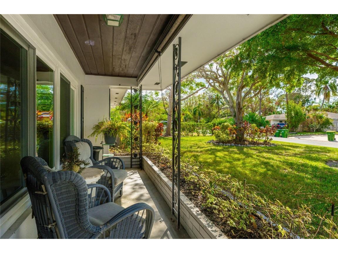 4820 Remington Drive Sarasota FL 34234 A4628256 image1