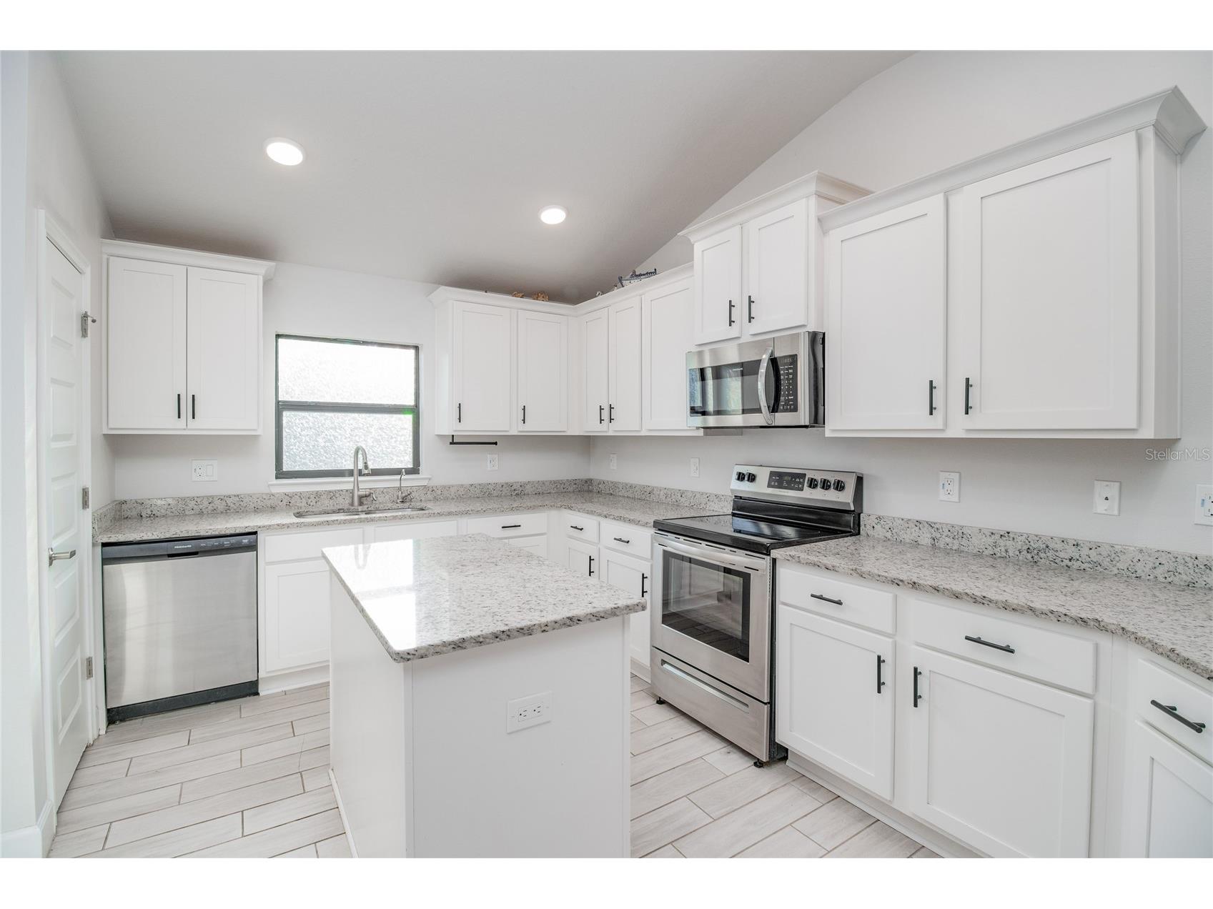 4820 Summit View Way Auburndale FL 33823 L4963114 image8