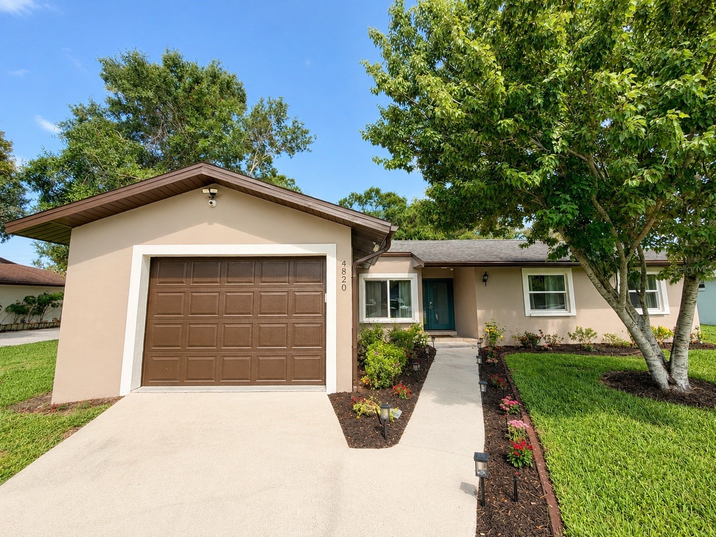 4820 Sunday Court Sarasota FL 34235 A4699610 image1